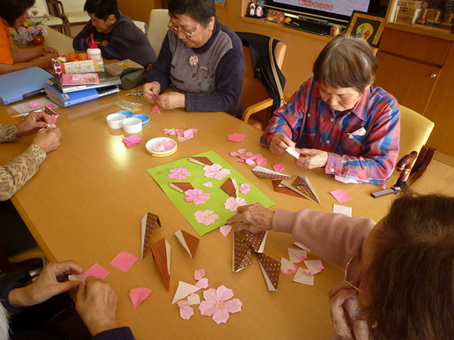 お花見の思い出を作品に